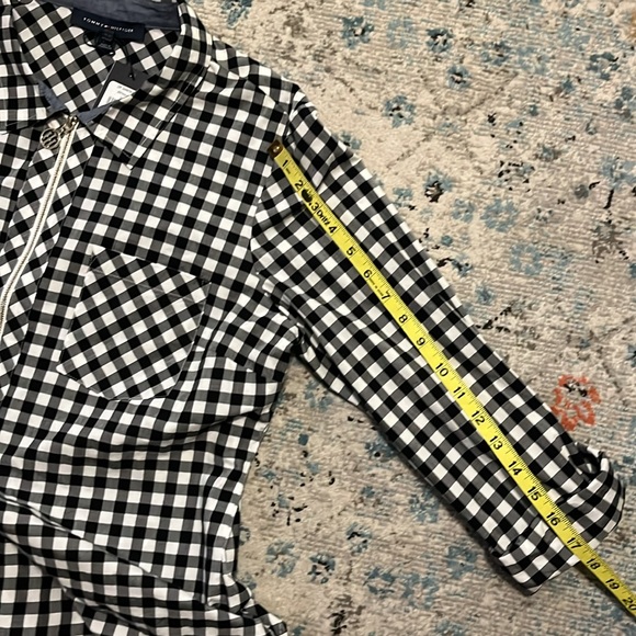 NWT Tommy Hilfiger Black & White Half Zip Top - Picture 7 of 16
